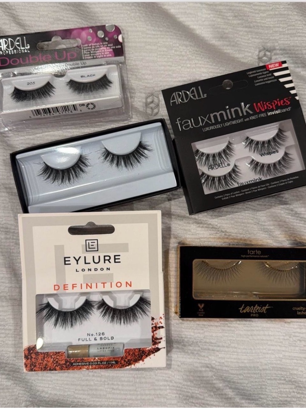 HUDA BEAUTY and assorted bundle False Eyelashes - Black Voluminous Lashes Set